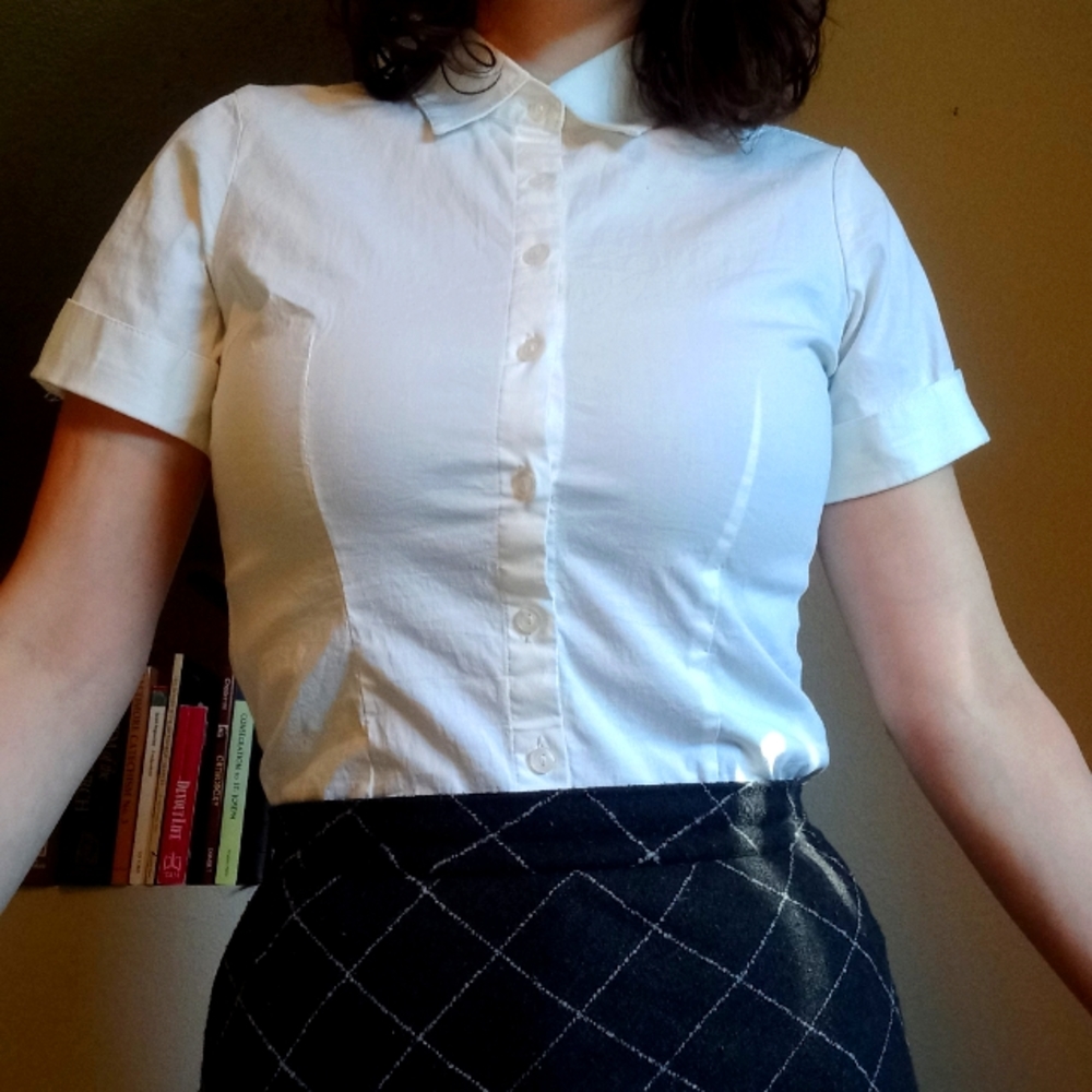 Mojo Unique Vintage Button Down Short Sleeve Top